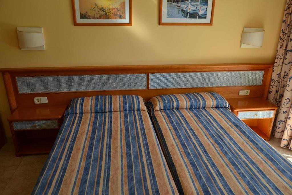 Hostal Leo D'Or Cala D´Or Quarto foto